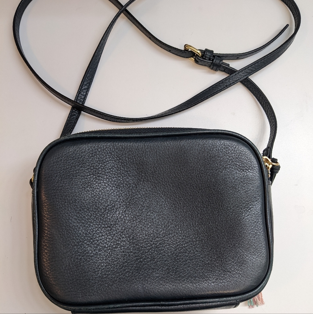 Mark & Graham essential crossbody